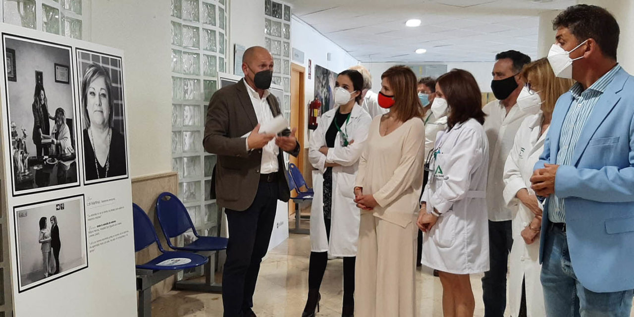 El Hospital de Úbeda acoge la exposición ‘Héroes y Heroínas’ sobre pacientes ostomizados