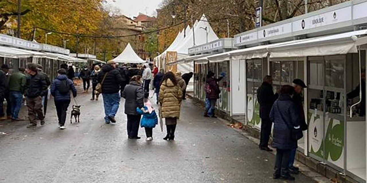 Cientos de navarros degustan el mejor AOVE jiennense durante los días de la Fiesta del Primer Aceite en Pamplona