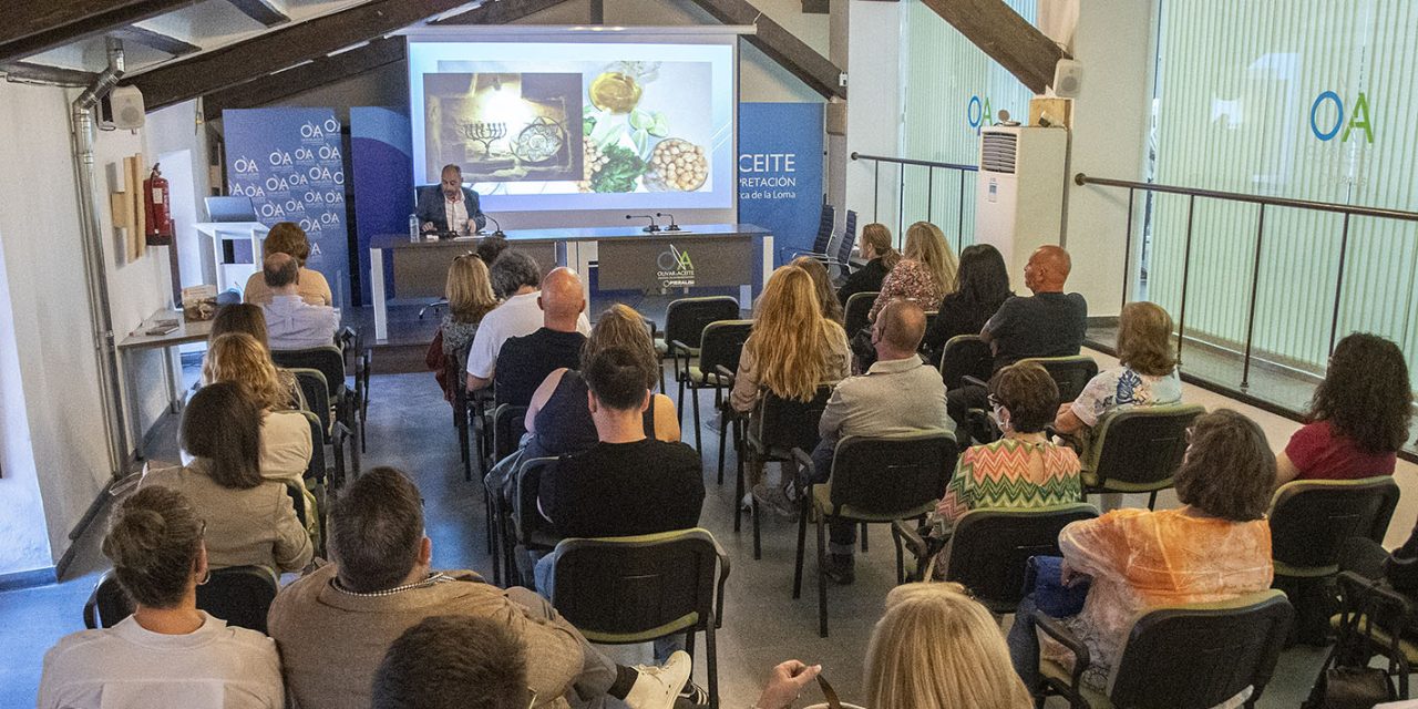 ÉXITO DE PARTICIPACIÓN DE “EL MAR, EL ACEITE DE OLIVA Y LA PRIMERA VUELTA AL MUNDO”