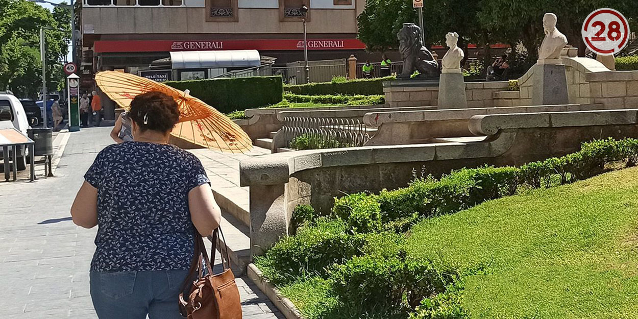 El Colegio de Farmacéuticos de Jaén ayuda a la población a cuidarse en verano ante las altas temperaturas