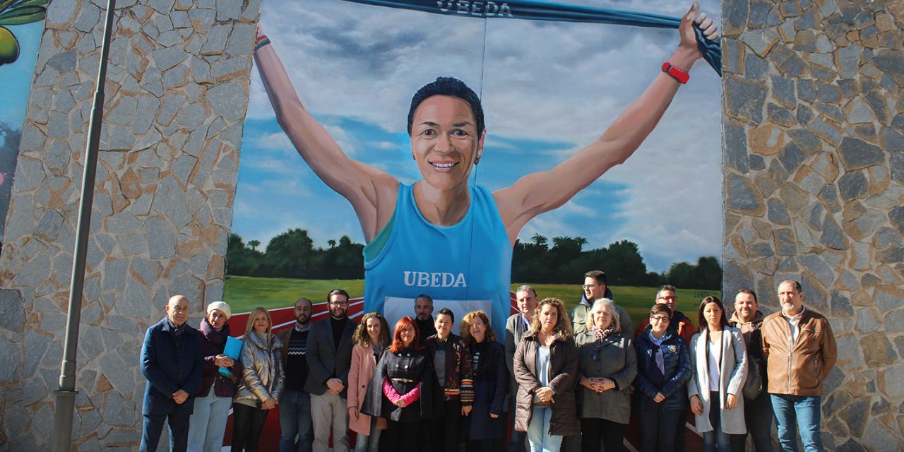 EL AYUNTAMIENTO DE ÚBEDA INAUGURA EL MURAL HOMENAJE A LA ATLETA UBETENSE LOLA CHICLANA