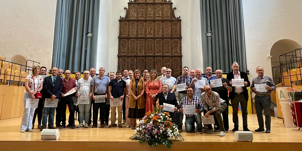 El Centro de Transfusión rinde homenaje a los grandes donantes de sangre de Jaén