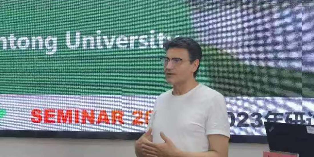 ‘Verano Azul en Linares’, una entrevista fresca a José Manzanares
